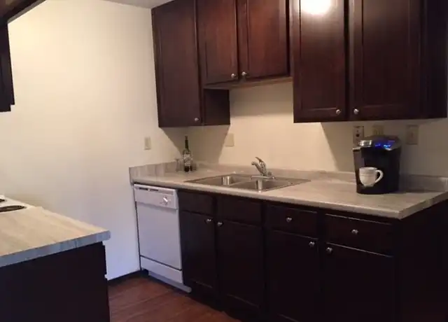 Property at 3031 Ewing Ave S Unit 372, Minneapolis, MN, 55416, 3 beds, 2 baths, [object Object]