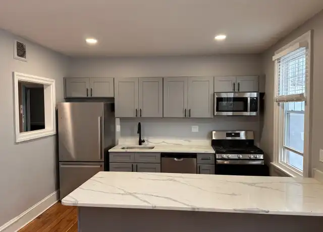 Property at 9 Station Ave unit Station 10, Ardmore, PA, 19003, 2 beds, 1 bath, [object Object]