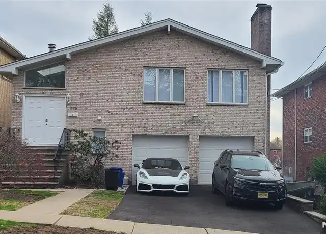 Property at 676 Day Ave Unit 2nd Fl, Ridgefield, NJ, 07657, 3 beds, 3 baths, [object Object]