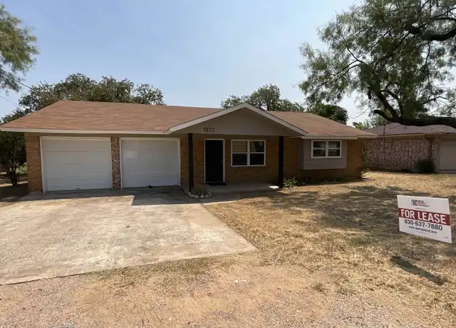 Property at 1822 Greenwood Ln, Kingsland, TX, 78639, 2 beds, 2 baths, [object Object]
