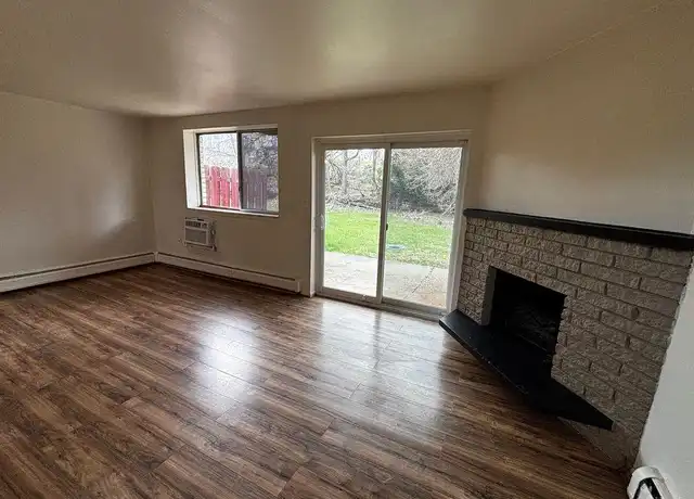 Property at 150 Huronview Ct, White Lake, MI, 48386, 2 beds, 1 bath, [object Object]