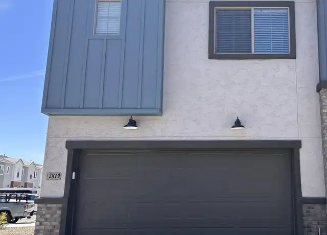 Property at 2819 W Red Fox Rd, Phoenix, AZ, 85085, 2 beds, 2.5 baths, [object Object]