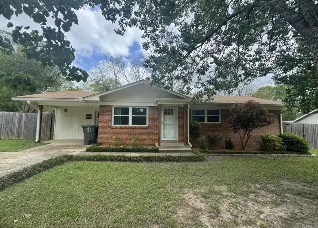 Property at 948 E Lee St, Enterprise, AL, 36330, 3 beds, 2 baths, [object Object]