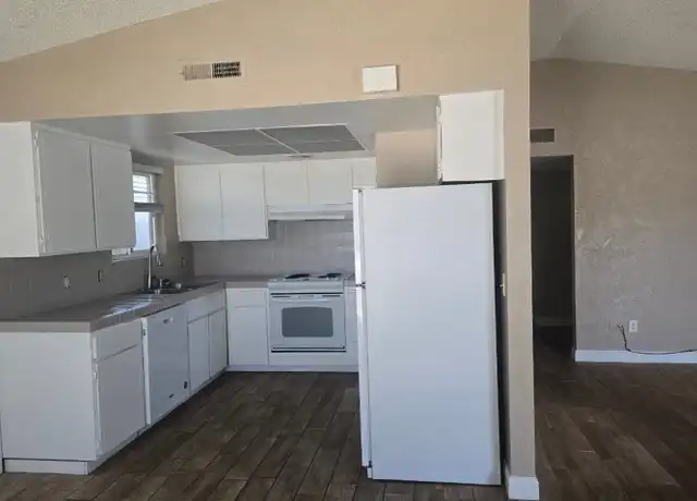 Property at 1516 E Swift Ave #104, Fresno, CA, 93704, 2 beds, 2 baths, [object Object]
