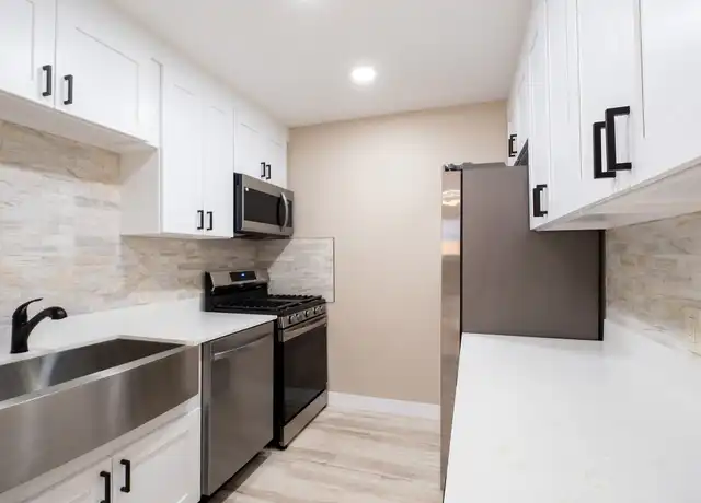 Property at 8314 Bowling Green Dr, Austin, TX, 78757, 3 beds, 2 baths, [object Object]