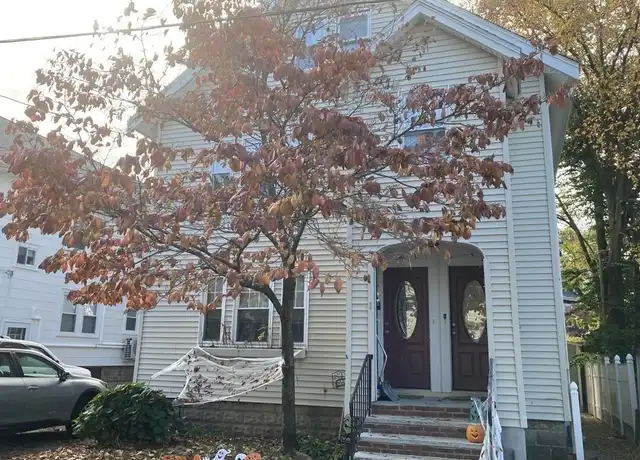 Property at 1 Hilltop Rd Unit B, Watertown, MA, 02472, 1 bed, 1 bath, [object Object]