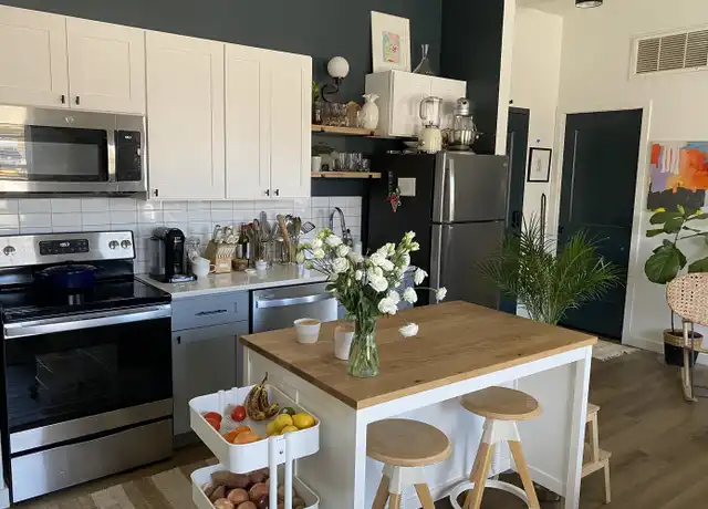Property at 308 Miltenberger St Unit 302, Pittsburgh, PA, 15219, 2 beds, 1 bath, [object Object]