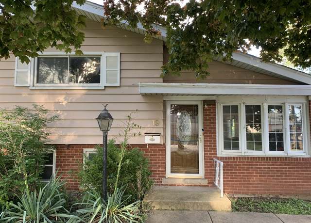 Photo of 19 N Addison Rd, Villa Park, IL 60181