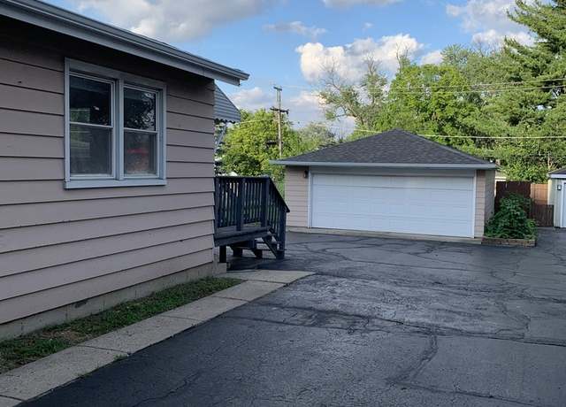 Photo of 19 N Addison Rd, Villa Park, IL 60181