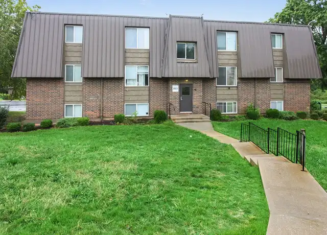 Property at 3813 Duck Rd Unit 3813 5, Grandview, MO, 64030, 2 beds, 1 bath, [object Object]
