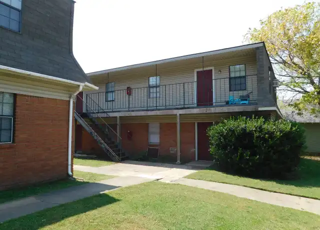 Property at 1708 S R St Unit 1708-12, Fort Smith, AR, 72901, 1 bed, 1 bath, [object Object]