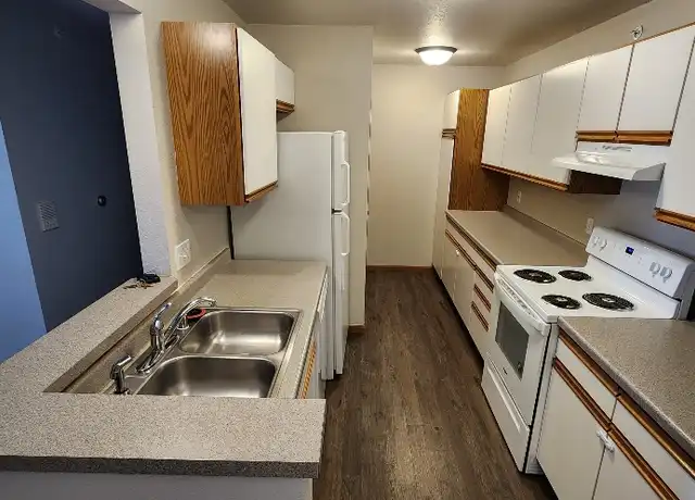 Property at 394 Pine Tree Dr, Fond du Lac, WI, 54935, 2 beds, 1 bath, [object Object]
