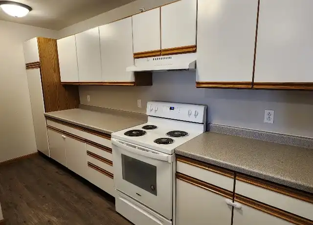 Property at 394 Pine Tree Dr, Fond du Lac, WI, 54935, 2 beds, 1 bath, [object Object]