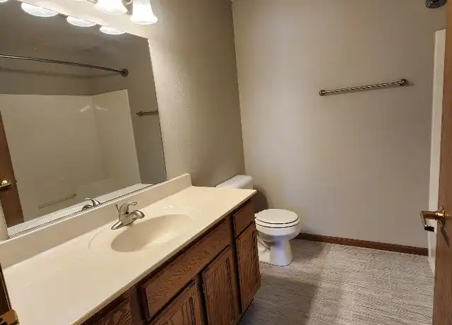 Property at 394 Pine Tree Dr, Fond du Lac, WI, 54935, 1 bed, 1 bath, [object Object]