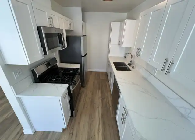 Property at 4469 Murietta Ave Unit 8, Sherman Oaks, CA, 91423, 2 beds, 1 bath, [object Object]