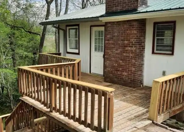 Property at 86 Hollyview Cir, Franklin, NC, 28734, 2 beds, 1.5 baths, [object Object]