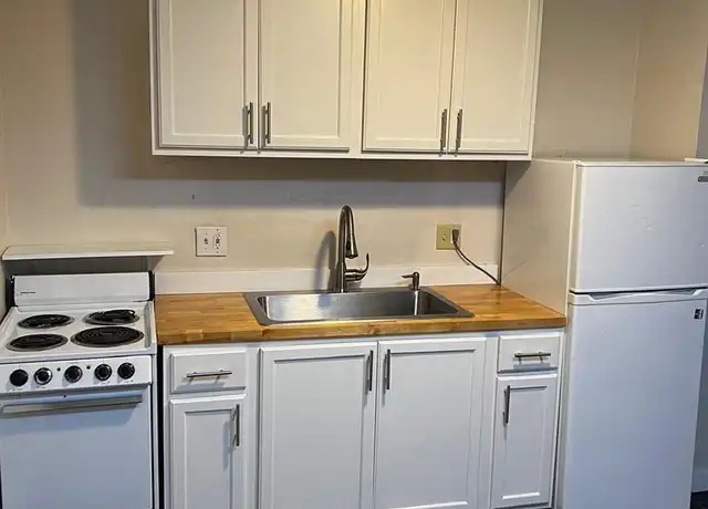 Property at 40 Perrine Ave Unit 1, Pittsfield, MA, 01201, 1 bed, 1 bath, [object Object]