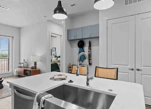 Property at 10000 Research Blvd #303, Austin, TX, 78759, 1 bed, 1 bath, [object Object]