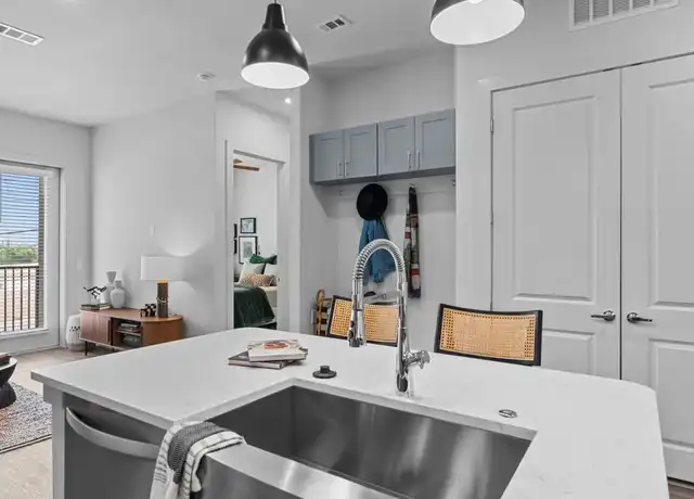 Property at 10000 Research Blvd #303, Austin, TX, 78759, 1 bed, 1 bath, [object Object]