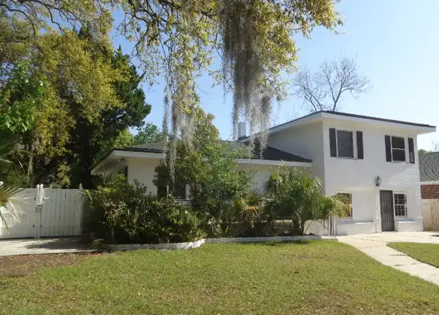 Property at 2 E 54th St, Savannah, GA, 31405, 3 beds, 2.5 baths, [object Object]