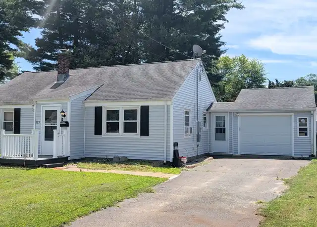 Property at 139 Crescent Dr, East Hartford, CT, 06118, 3 beds, 1 bath, [object Object]