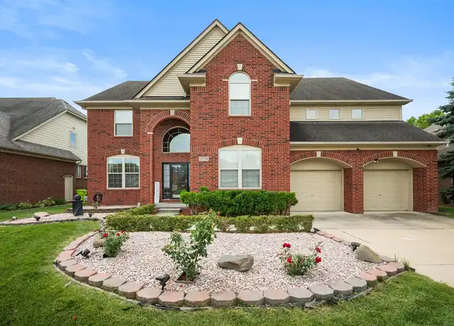Property at 21724 Summerfield Dr, Macomb, MI, 48044, 5 beds, 3.5 baths, [object Object]