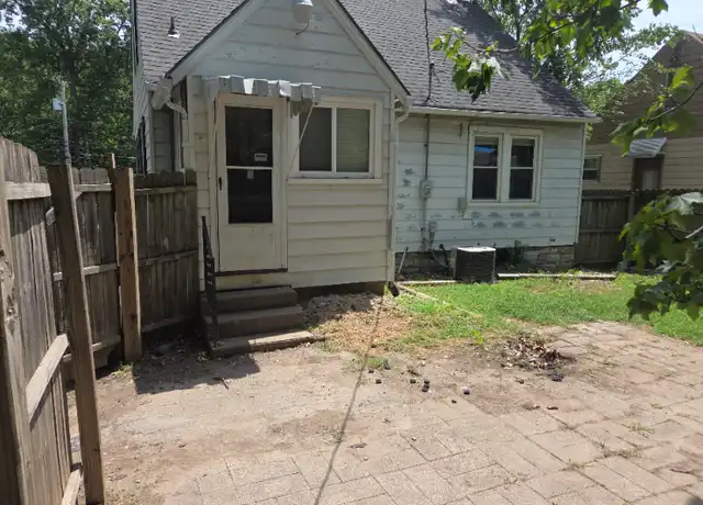 Property at 7612 Summit St, Kansas City, MO, 64114, 2 beds, 1 bath, [object Object]