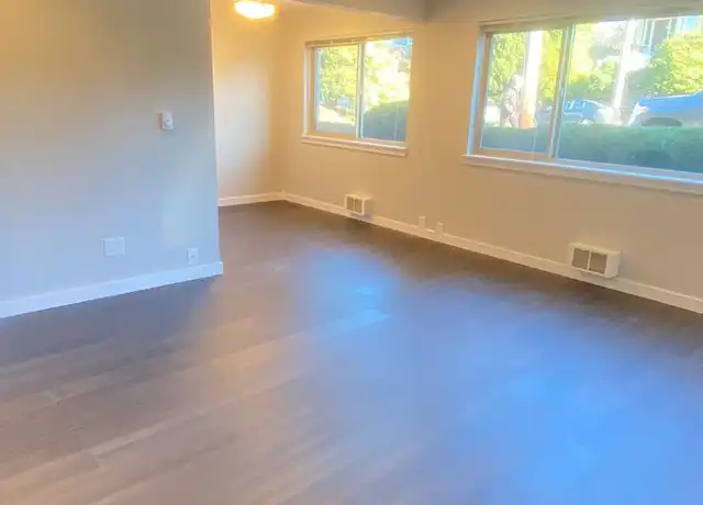 Property at 1515 6th Ave W Unit 102, Seattle, WA, 98119, 2 beds, 1 bath, [object Object]