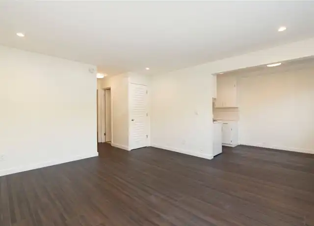 Property at 1515 6th Ave Unit 102, Seattle, WA, 98101, 2 beds, 1 bath, [object Object]
