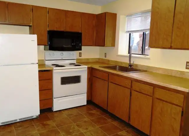Property at 35 S 12th St W, Billings, MT, 59101, 2 beds, 1 bath, [object Object]