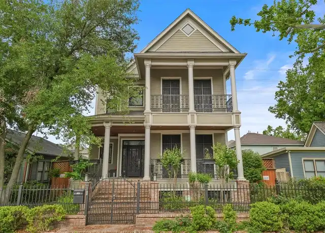 Property at 945 Waverly St, Houston, TX, 77008, 4 beds, 3.5 baths, [object Object]