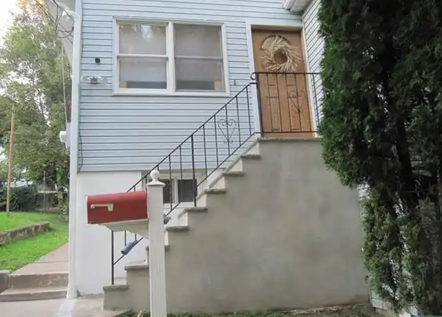 Property at 54 N 10th St Unit 1, Hawthorne, NJ, 07506, 2 beds, 1 bath, [object Object]