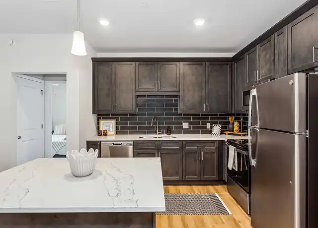 Property at City North - 1210 E Olive Rd, Pensacola, FL, 32514, 2 beds, 2 baths, [object Object]