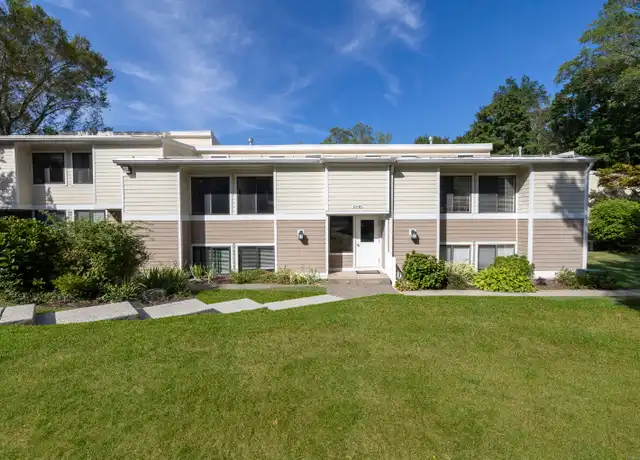 Property at 15 Keeler Pl Unit 15, Ridgefield, CT, 06877, 2 beds, 1 bath, [object Object]
