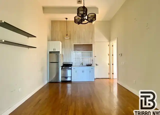Property at 565 Evergreen Ave Unit 3A, Brooklyn, NY, 11221, 3 beds, 1 bath, [object Object]