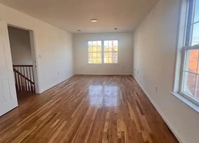 Property at 202 Marshall St Unit 2, Elizabethport, NJ, 07206, 3 beds, 2 baths, [object Object]