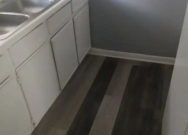 Property at 13110 Leisurewood Pl Unit 105, Tampa, FL, 33612, 1 bed, 1 bath, [object Object]
