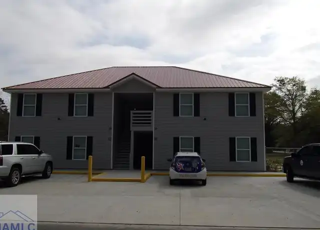 Property at 30 Riverside Dr, Jesup, GA, 31545, 2 beds, 1.5 baths, [object Object]