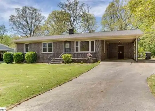 Property at 2 Pembroke Ln, Taylors, SC, 29687, 1 bed, 1 bath, [object Object]