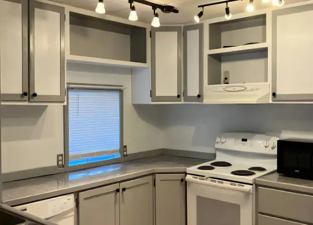 Property at 295 S Bellwood Ave, Union, OR, 97883, 2 beds, 1 bath, [object Object]