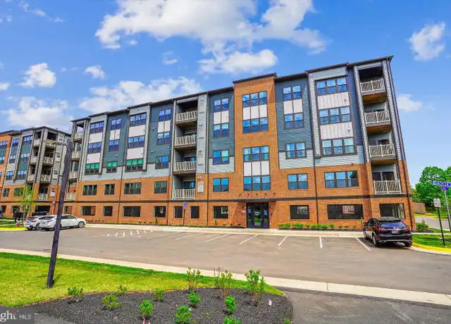 Property at 4399 Peach Lily Ln #369, Chantilly, VA, 20151, 2 beds, 2 baths, [object Object]