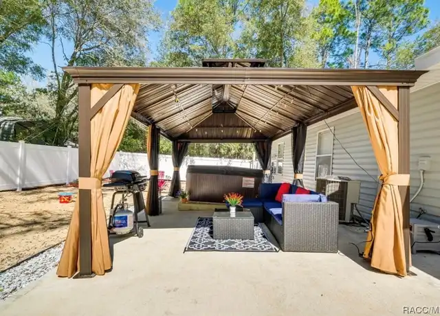 Property at 8574 N Catapane Loop, Crystal River, FL, 34428, 3 beds, 2 baths, [object Object]