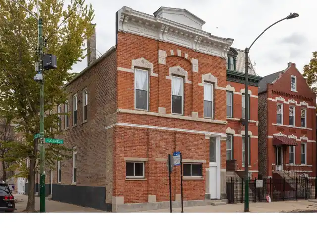 Property at 2001 S Loomis St Unit 2R, Chicago, IL, 60608, 2 beds, 1 bath, [object Object]