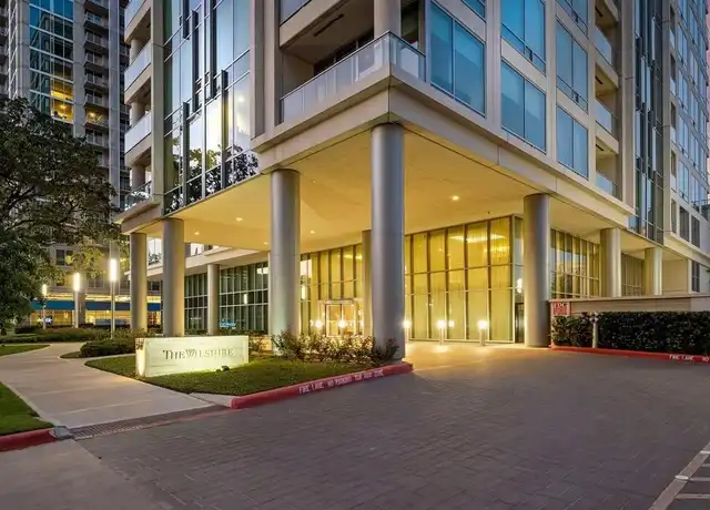 Property at 2047 Westcreek Ln #806, Houston, TX, 77027, 2 beds, 2.5 baths, [object Object]