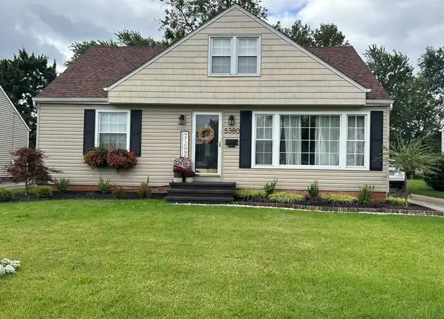 Property at 5380 Huron Rd, Cleveland, OH, 44124, 3 beds, 2 baths, [object Object]