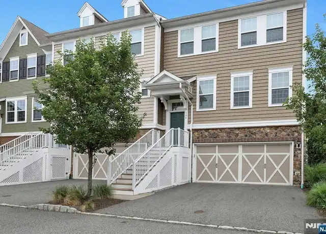 Property at 704 Cottonwood Ct Unit 704, Cresskill, NJ, 07626, 3 beds, 2.5 baths, [object Object]