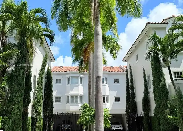 Property at 261 Navarre Ave Unit CA8, Coral Gables, FL, 33134, 2 beds, 2.5 baths, [object Object]