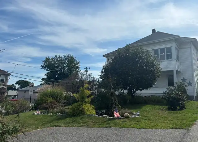 Property at 324 Power Rd Unit 2, Pawtucket, RI, 02860, 2 beds, 1 bath, [object Object]