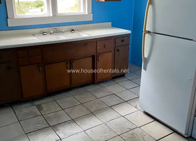 Property at 1115 N Park Ave Unit 3, Herrin, IL, 62948, 2 beds, 1 bath, [object Object]
