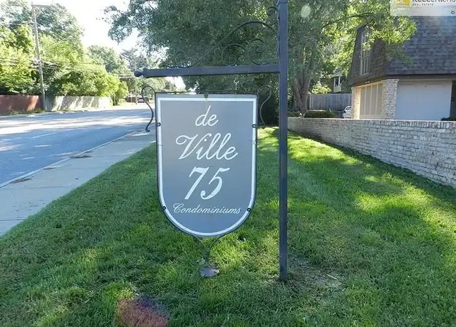 Property at 5105 W 75th St, Prairie Village, KS, 66208, 1 bed, 1 bath, [object Object]
